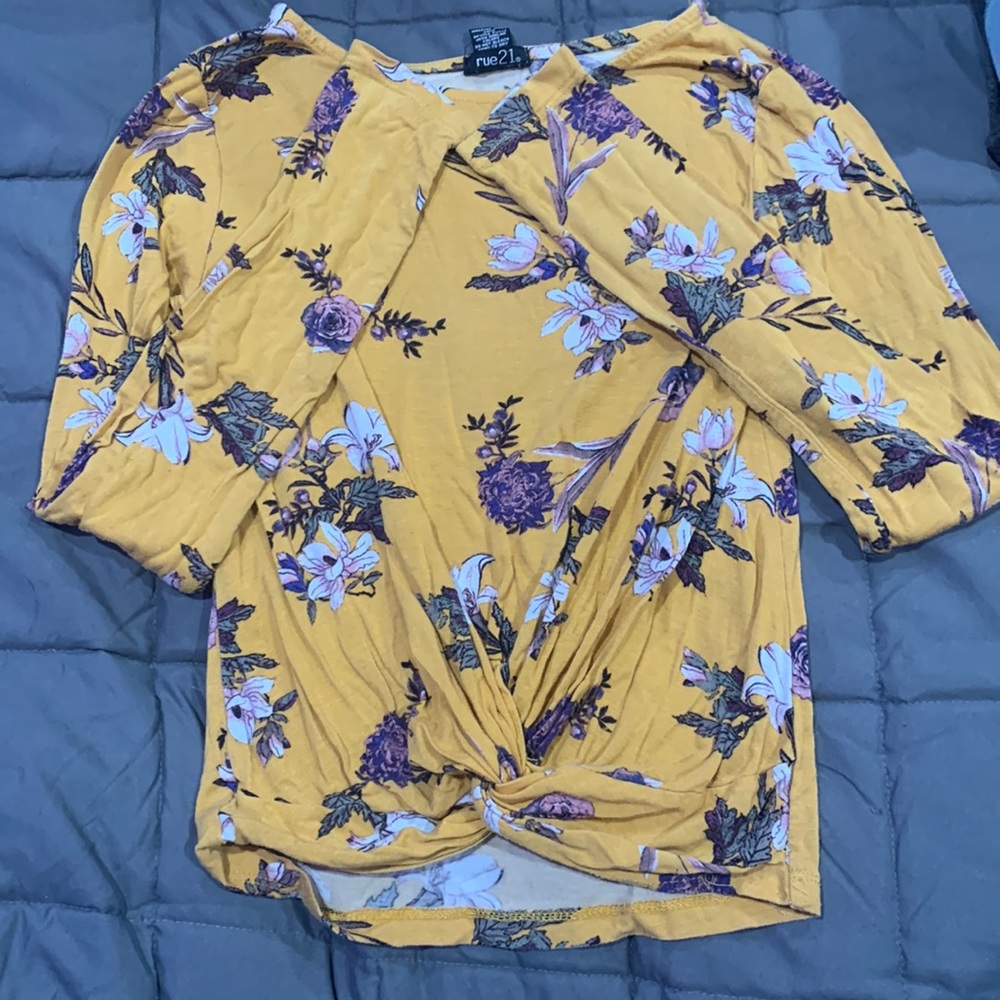 Rue21 long sleeve crop top